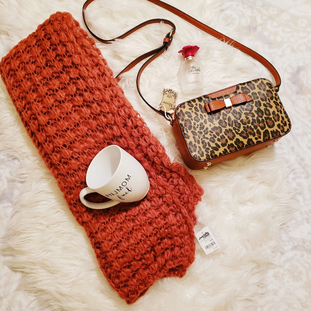 🔥3 for 25! Charlotte Russe Knit scarf